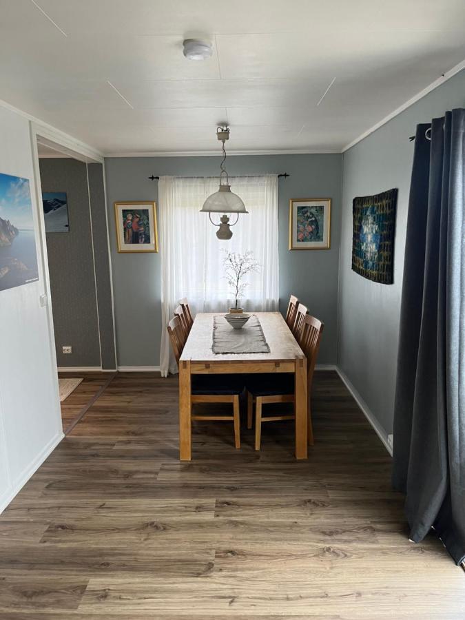 Hus Sentralt I Lofoten Apartment Leknes Exterior photo